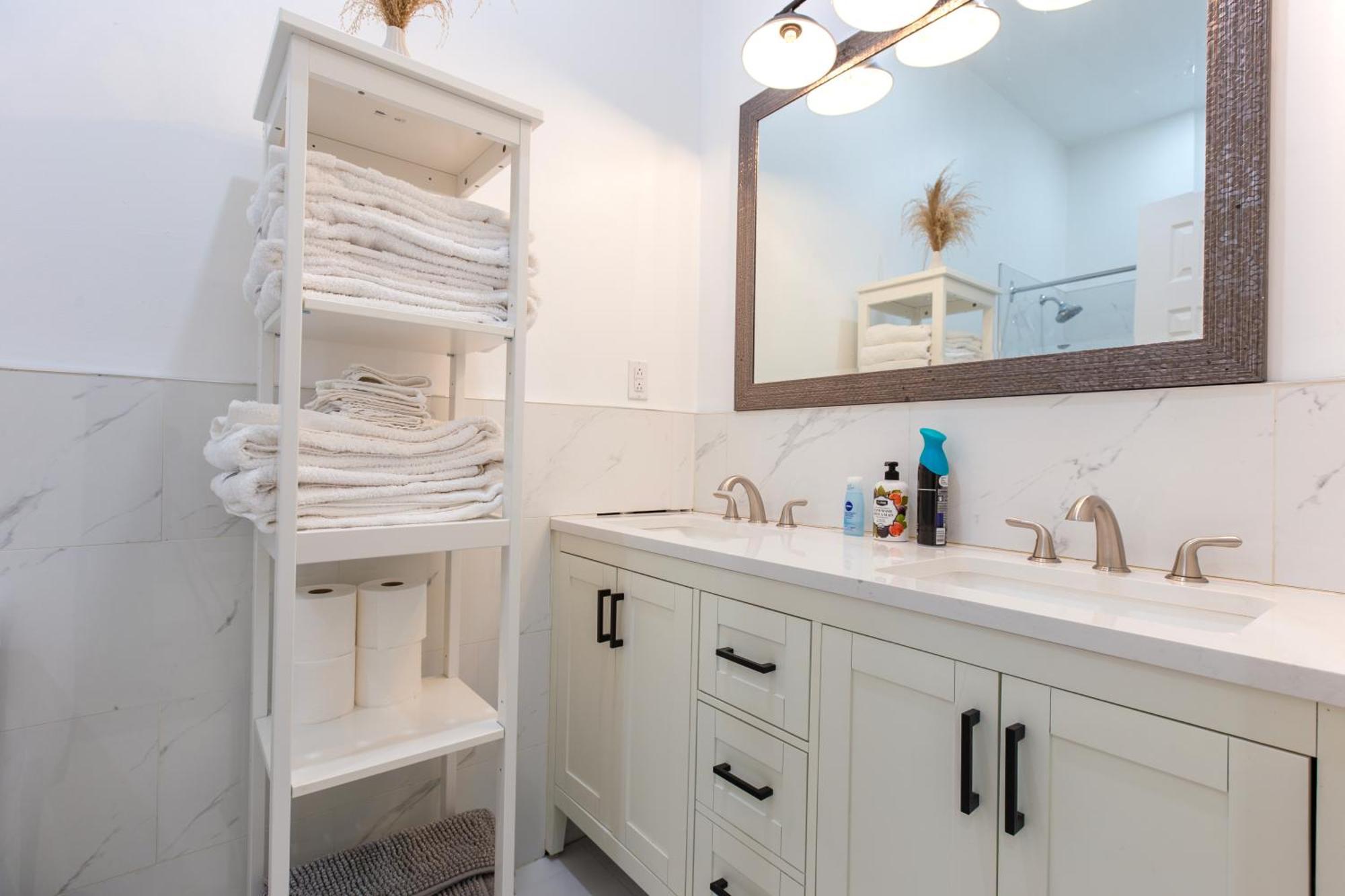 5705-Modern 2 Bd / Fully Equipped, Near Dt Mtl Lägenhet Montréal Exteriör bild